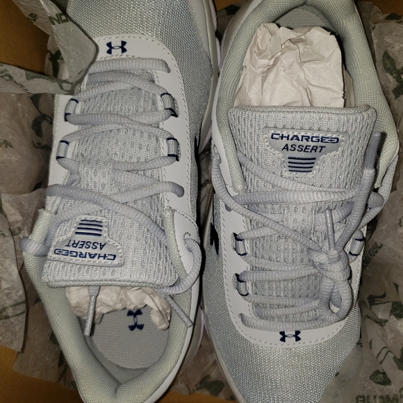 Unde Armour Size 8.5 New in a Box main image 4